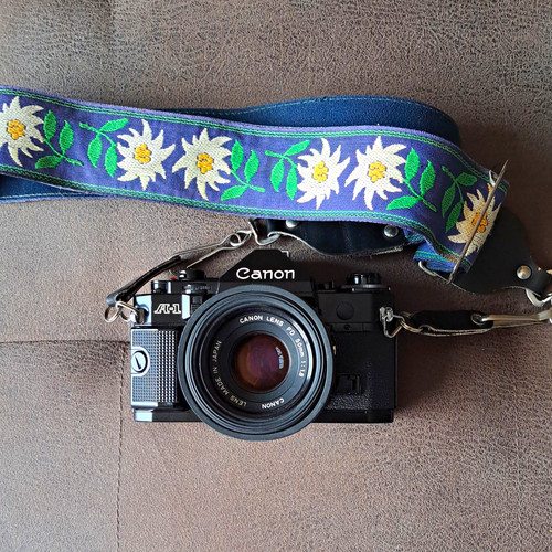 Canon slr - canon,