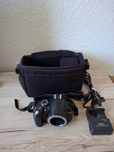 Nikon d3000 body - nikon,